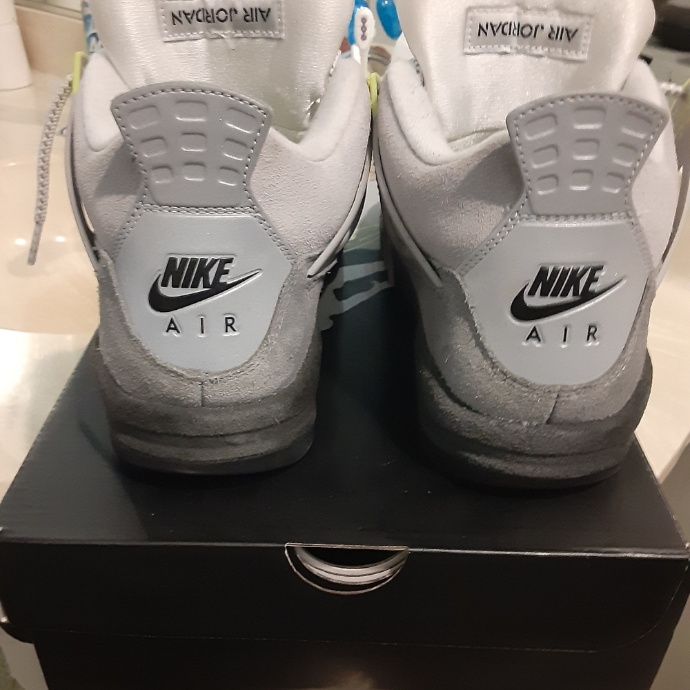 Shoes - Picture 2 of 3